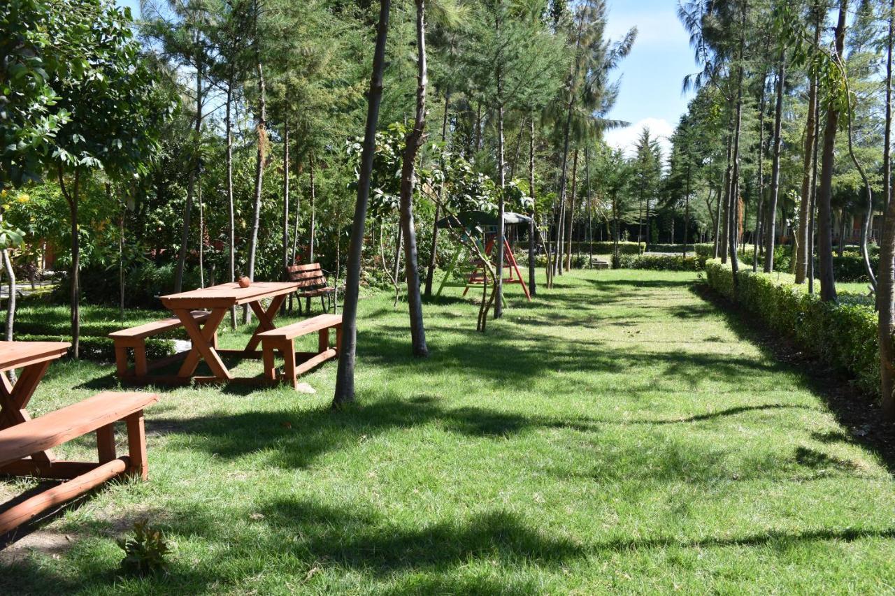 Anka Resort Naro Moru Exteriör bild